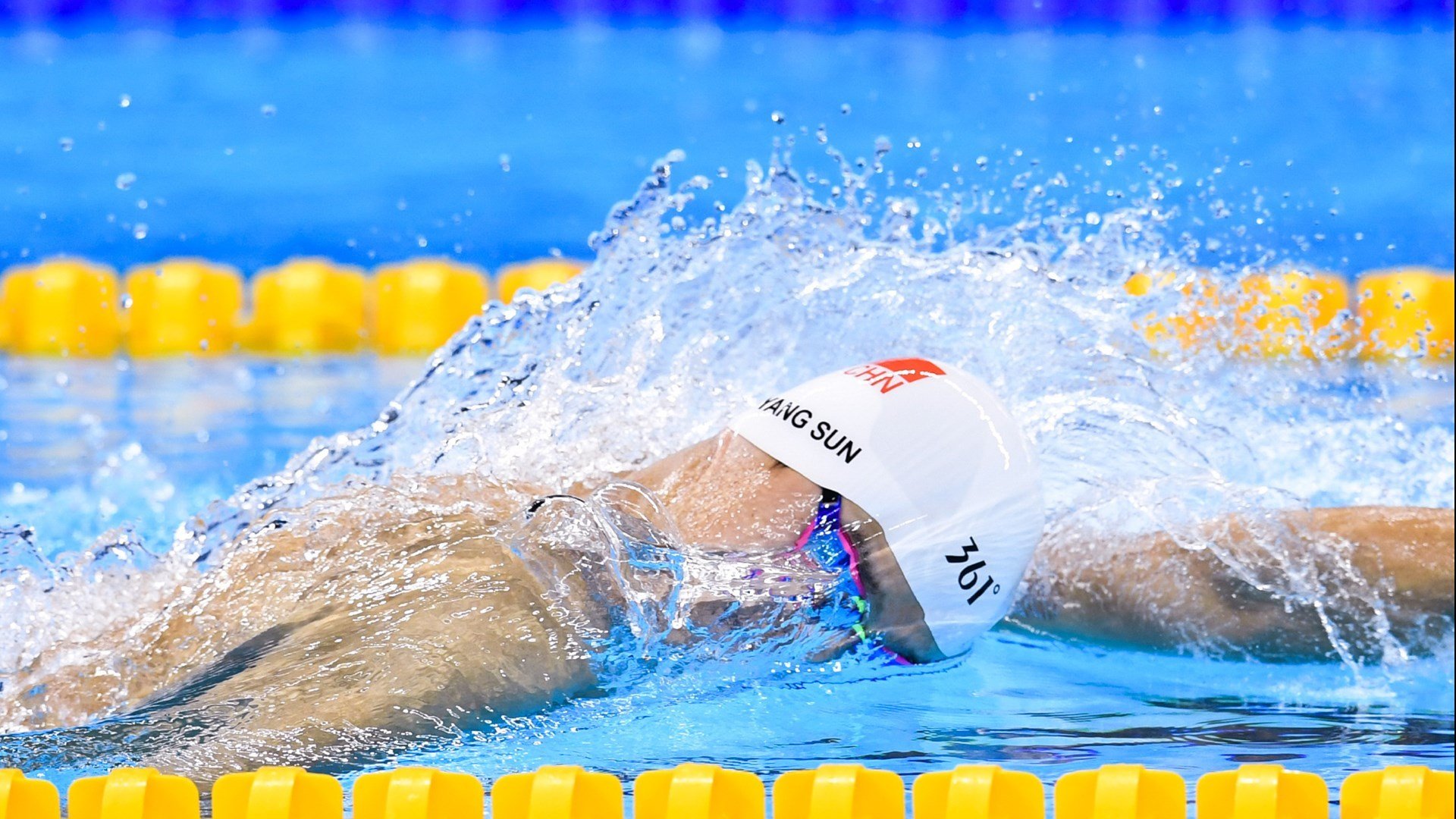 CS2火力全开操作高光不断,csgo的火怎么调